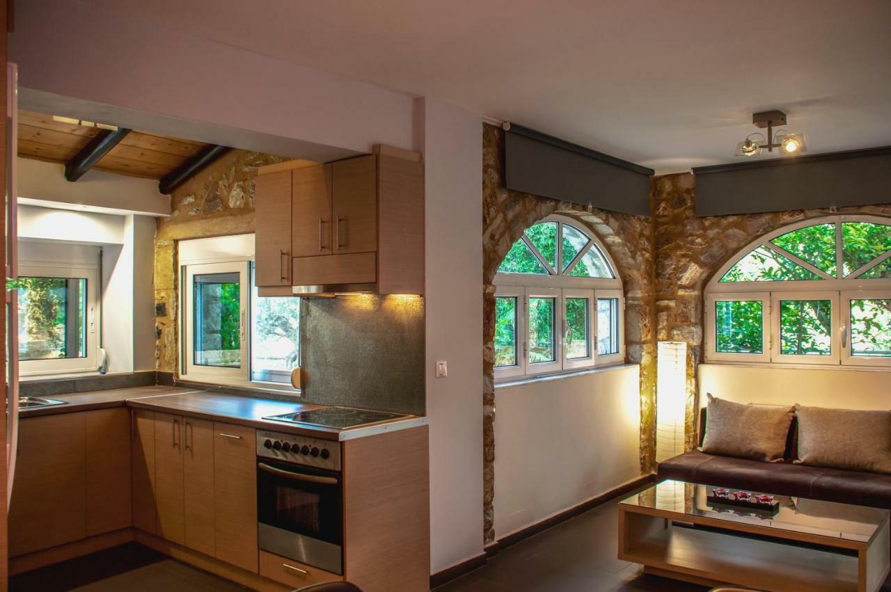 Kamares Suites Καλαμάτα Εξωτερικό φωτογραφία