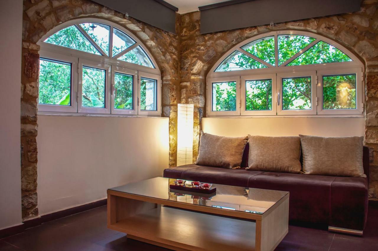 Kamares Suites Καλαμάτα Εξωτερικό φωτογραφία