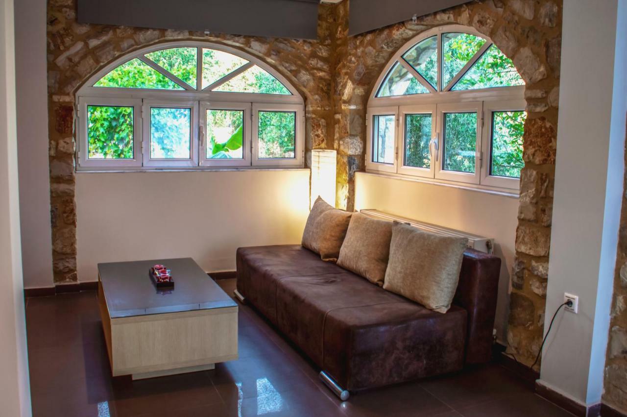 Kamares Suites Καλαμάτα Εξωτερικό φωτογραφία